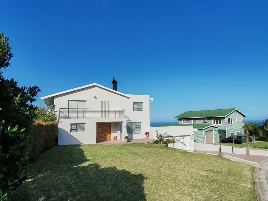 4 Bedroom Property for Sale in Herolds Bay Western Cape